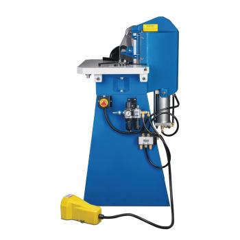 Metallkraft Pneumatische Ausklinkmaschine  AKM 130-3 P