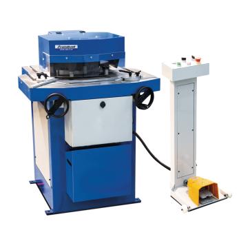 Metallkraft Ausklinkmaschine mit Stanzstation  AKM 200-6 VP